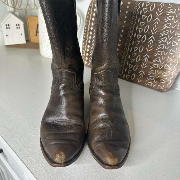 Vintage Frye Aged Brown Leather Western Cowboy Boots Women's - Size 7.5 - Picture 3 of 9